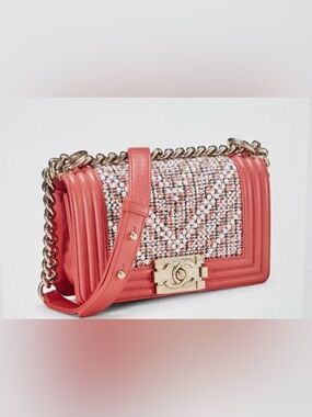 Chanel, Pink/Coral Tweed chevron pearl small boy Bag with Gold Hardware &dustbag